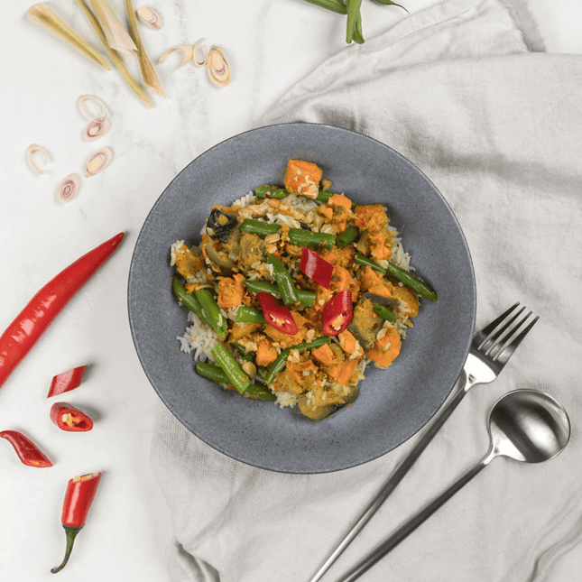 Vegetable Coconut Curry ready meal in bowl. This meal is vegan, lactose free, gluten free and is 400g serve. 